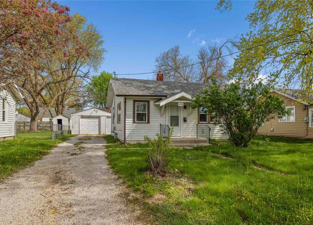 Property at 1319 Bundy St, Des Moines, IA 50315, 2 beds, 1 bath
