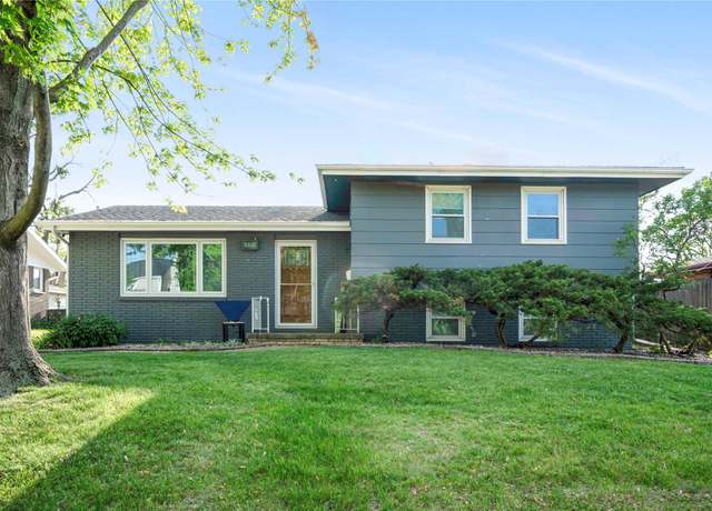 Property at 2106 62nd St, Des Moines, IA 50322, 4 beds, 2 baths