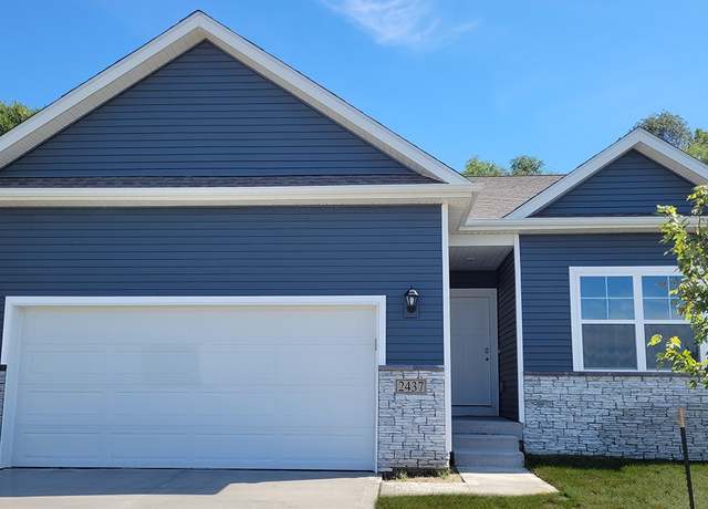 Property at 2605 Brook View Dr, Des Moines, IA 50317, 3 beds, 3 baths