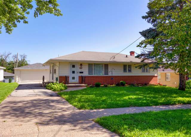 Property at 2616 Hull Ave, Des Moines, IA 50317, 3 beds, 2 baths