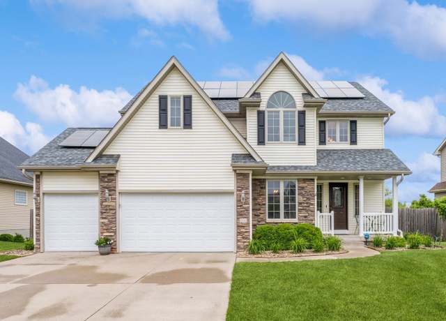 Property at 8305 Century Dr, West Des Moines, IA 50266, 5 beds, 3.5 baths