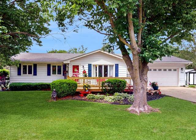 Property at 202 Oak Ave NE, Mitchellville, IA 50169, 3 beds, 1 bath