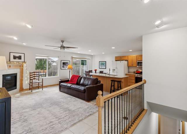 Property at 9372 Fairview Dr, West Des Moines, IA 50266, 4 beds, 3 baths