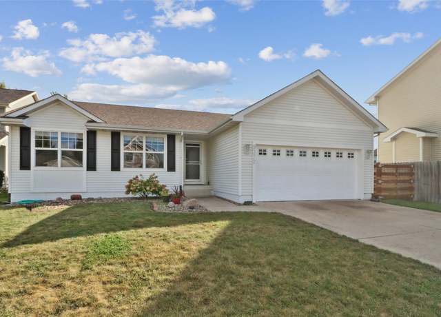 Property at 9372 Fairview Dr, West Des Moines, IA 50266, 4 beds, 3 baths