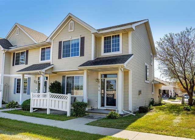 Property at 2819 Ashland Ct, Altoona, IA 50009, 2 beds, 2.5 baths