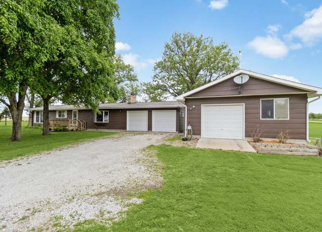 Property at 28103 640th Ave, Nevada, IA 50201, 3 beds, 2.5 baths
