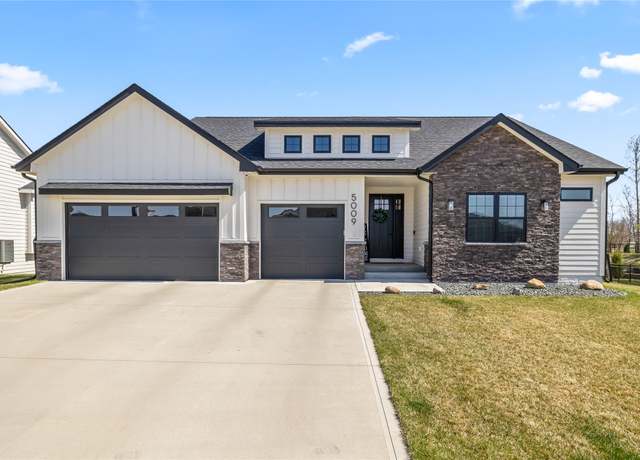 Property at 5009 148th Cir, Urbandale, IA 50323, 5 beds, 3.5 baths