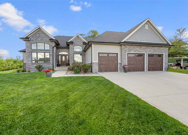Property at 6296 Sudbury Ct, Johnston, IA 50131, 5 beds, 3.5 baths