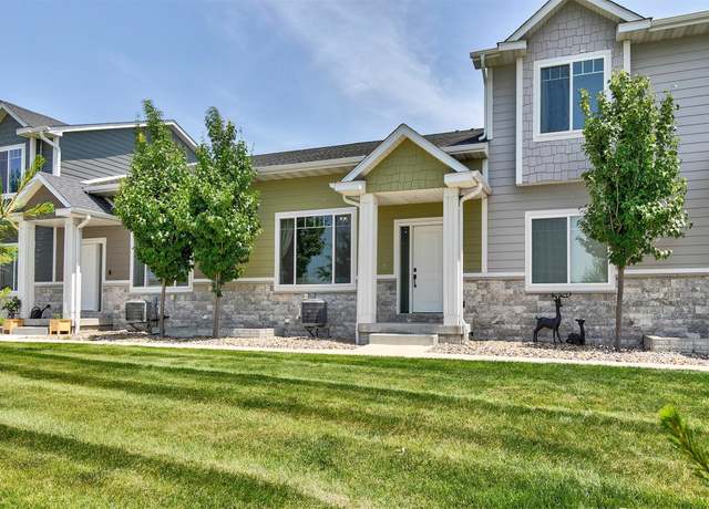 Property at 481 10th St, Waukee, IA 50263, 3 beds, 3.5 baths