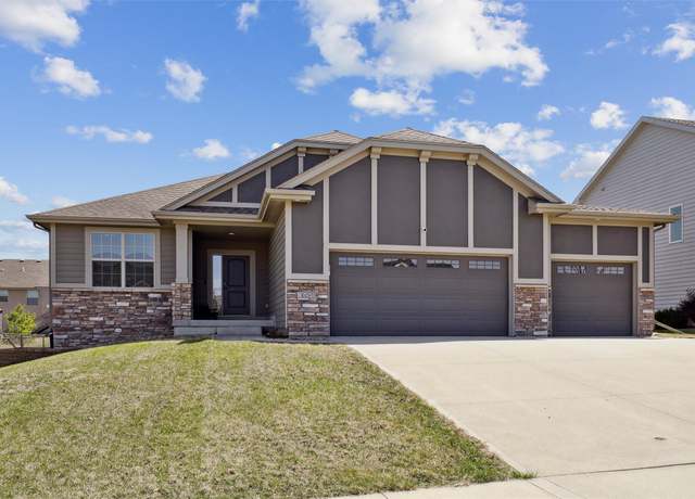 Property at 16548 Horton Dr, Clive, IA 50325, 5 beds, 3 baths