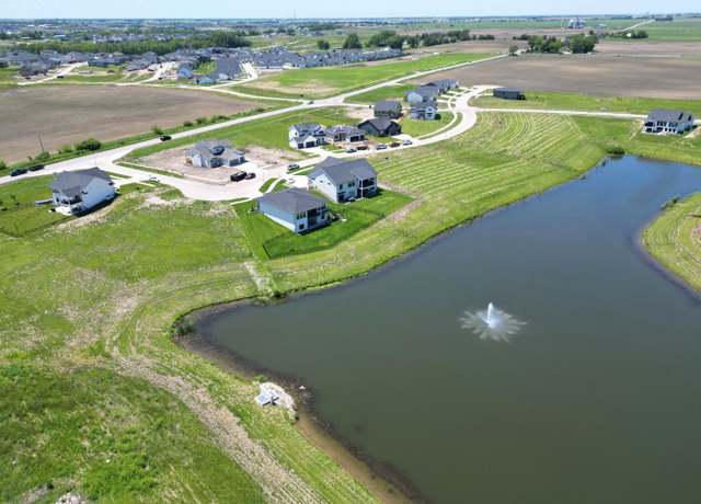 Property at 17911 Goodman Dr, Grimes, IA 50111