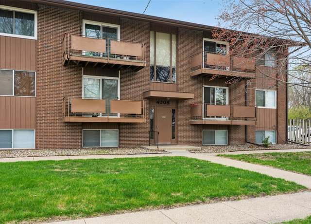 Property at 4208 64th St #6, Urbandale, IA 50322, 2 beds, 1.5 baths