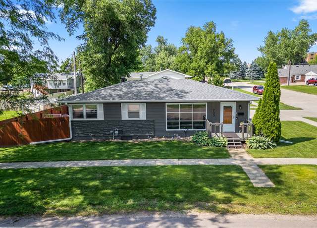 Property at 703 W 2nd St, Madrid, IA 50156, 3 beds, 2 baths
