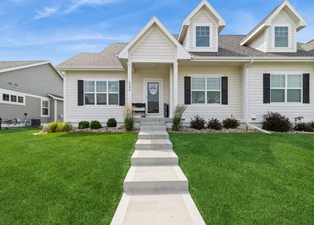 Property at 2206 SW Westwood St, Ankeny, IA 50023, 3 beds, 3 baths