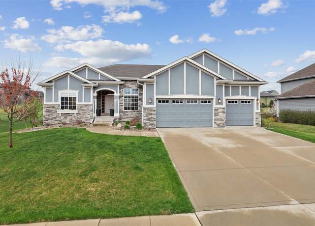 Property at 15205 Hickory Dr, Urbandale, IA 50323, 5 beds, 3 baths