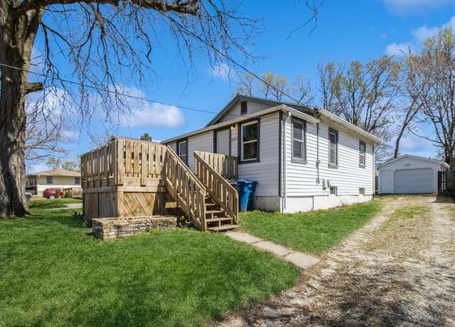 Property at 2345 E 37th Ct, Des Moines, IA 50317, 2 beds, 1 bath