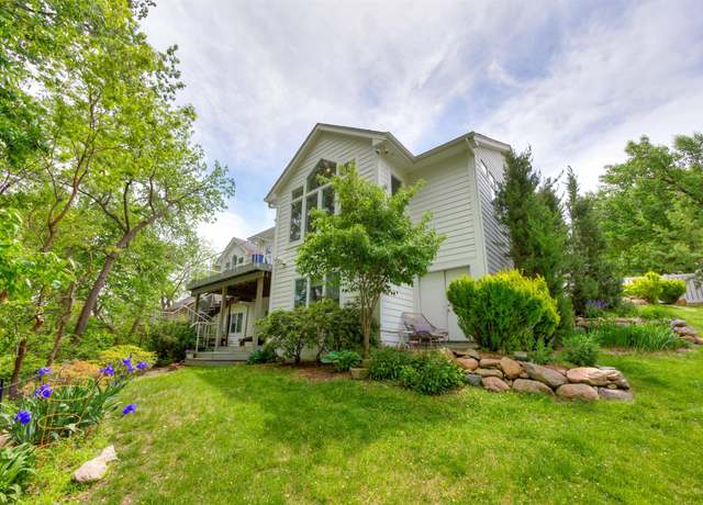 Property at 14943 Holcomb Ave, Clive, IA 50325, 4 beds, 3.5 baths