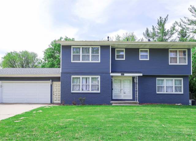 Property at 4600 Aspen Dr, West Des Moines, IA 50265, 4 beds, 3.5 baths