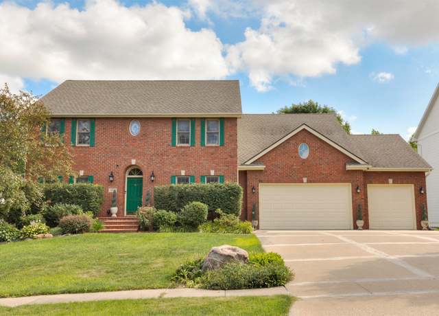 Property at 14246 Elmcrest Ct, Clive, IA 50325, 4 beds, 4 baths