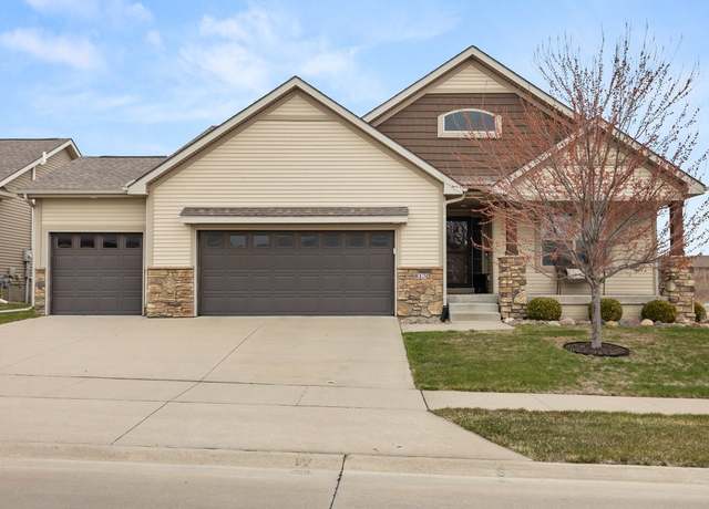 Property at 813 SE 14th St, Grimes, IA 50111, 4 beds, 3 baths