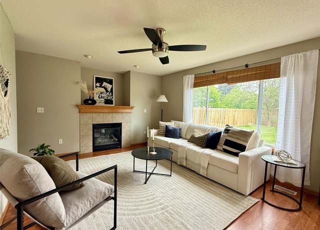 Property at 595 SE Cardinal Ln, Waukee, IA 50263, 3 beds, 2.5 baths