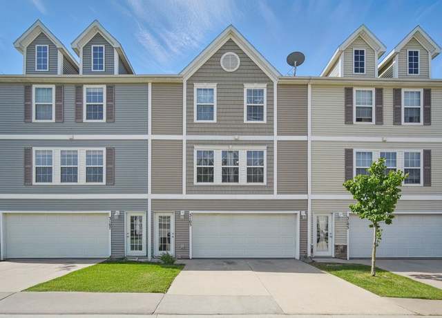 Property at 3105 SW Arlan Ln, Ankeny, IA 50023, 2 beds, 2 baths