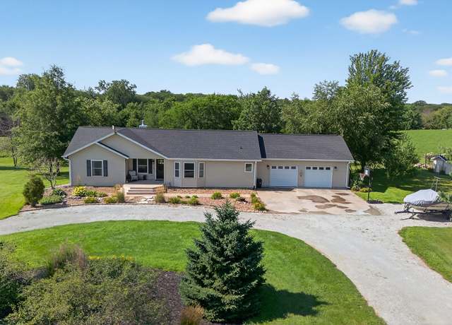 Property at 1781 Hwy 14 Hwy, Knoxville, IA 50138, 3 beds, 3 baths