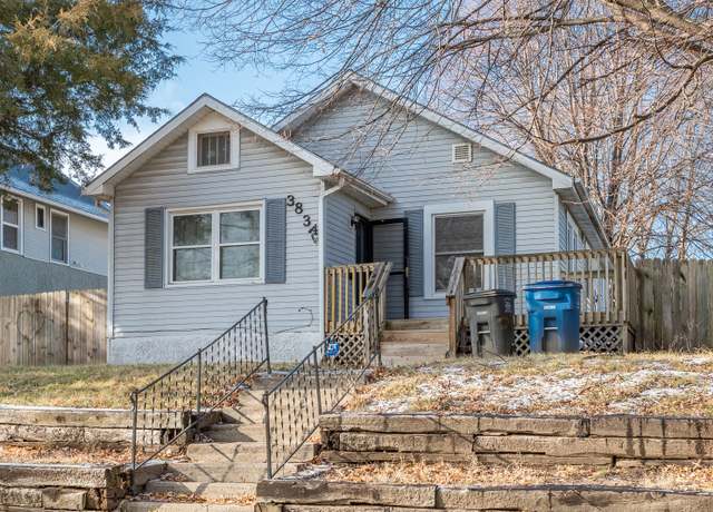 Property at 3834 3rd St, Des Moines, IA 50313, 3 beds, 1 bath