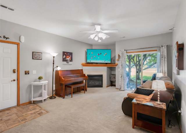 Property at 8601 Westown Pkwy #16109, West Des Moines, IA 50266, 3 beds, 2 baths