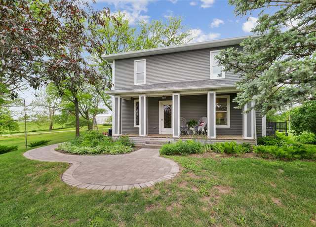 Property at 1741 Pitzer Rd, Earlham, IA 50072, 4 beds, 2.5 baths