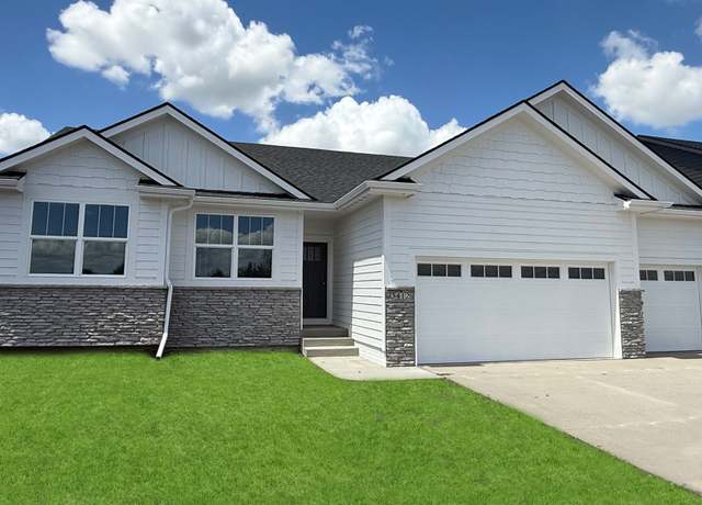 Property at 3412 5th Ave SE, Altoona, IA 50009, 3 beds, 2 baths