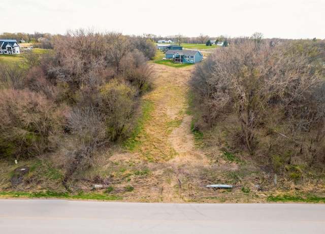 Property at 9755 NE Santiago Dr, Bondurant, IA 50035