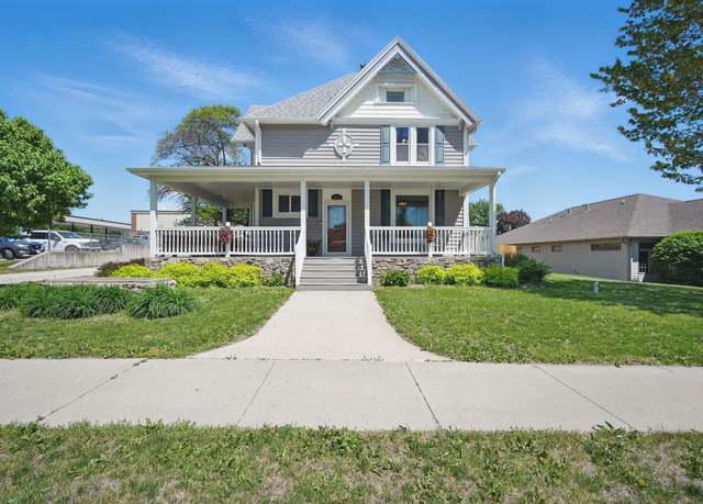Property at 311 E Main St, Panora, IA 50216, 4 beds, 1.5 baths