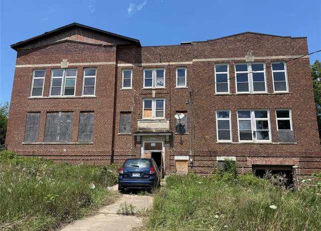 Property at 8227 Geneva St, Indianola, IA 55435