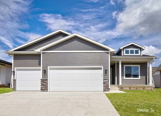 Property at 9410 Modena Ln, West Des Moines, IA 50266, 3 beds, 3 baths