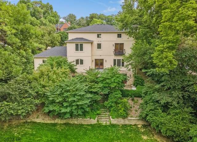 Property at 3306 John Lynde Rd, Des Moines, IA 50312, 4 beds, 3.5 baths