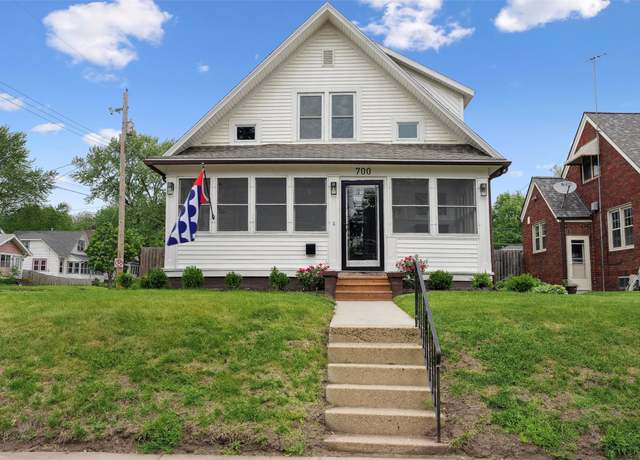 Property at 700 Wisconsin Ave, Des Moines, IA 50316, 3 beds, 1 bath