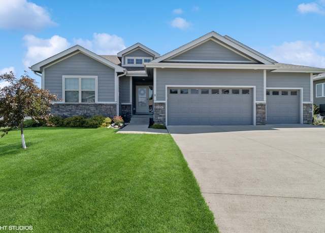 Property at 1337 S 7th St, Adel, IA 50003, 5 beds, 3 baths