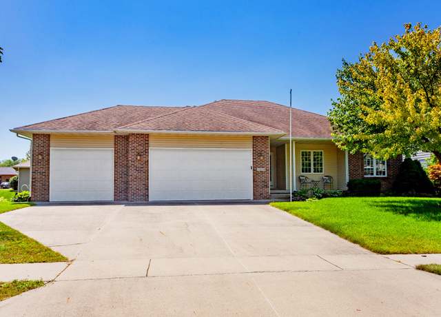 Property at 3309 SW Edgewood Ln, Ankeny, IA 50023, 4 beds, 3 baths