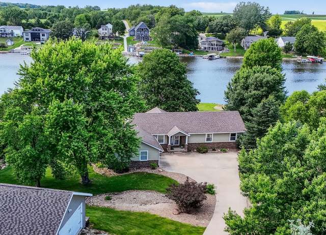 Property at 4619 Panorama Dr, Panora, IA 50216, 4 beds, 3 baths