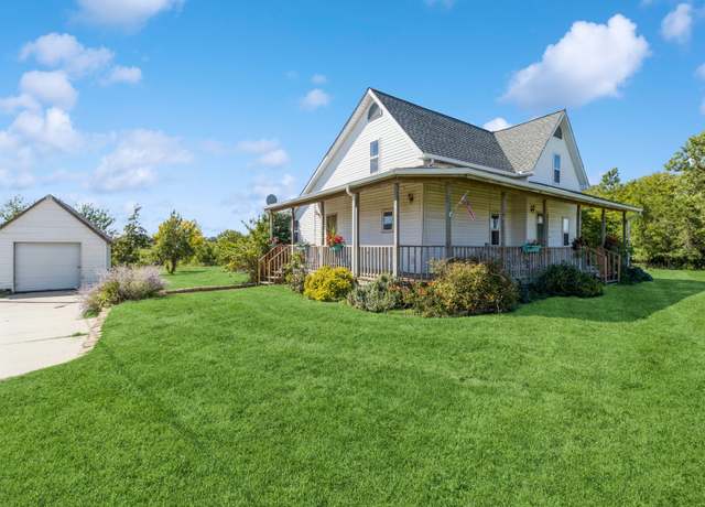 Property at 3039 Truro Rd, Truro, IA 50257, 4 beds, 2 baths