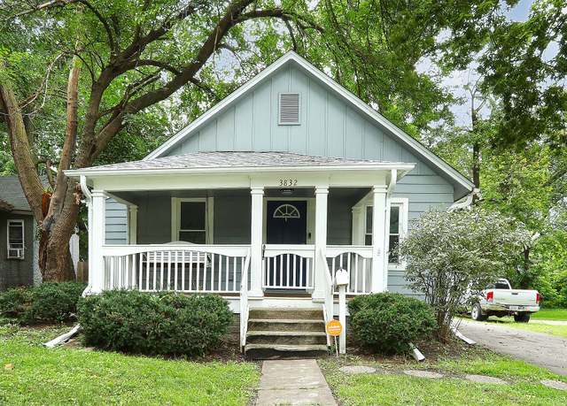 Property at 3832 Bowdoin St, Des Moines, IA 50313, 2 beds, 1 bath