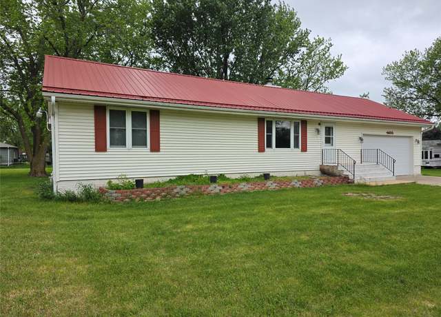 Property at 4655 NE 41st Ave, Des Moines, IA 50317, 2 beds, 2 baths