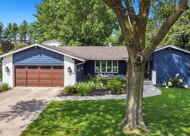 Property at 6488 SE 6th Ave, Pleasant Hill, IA 50327, 7 beds, 4.5 baths