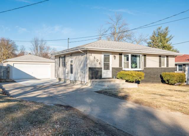 Property at 1108 E Watrous Ave, Des Moines, IA 50315, 4 beds, 2 baths