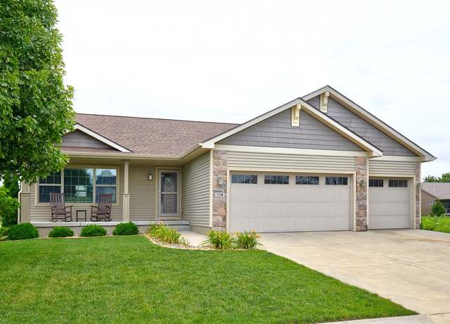 Property at 358 S 85th St, West Des Moines, IA 50266, 4 beds, 3 baths