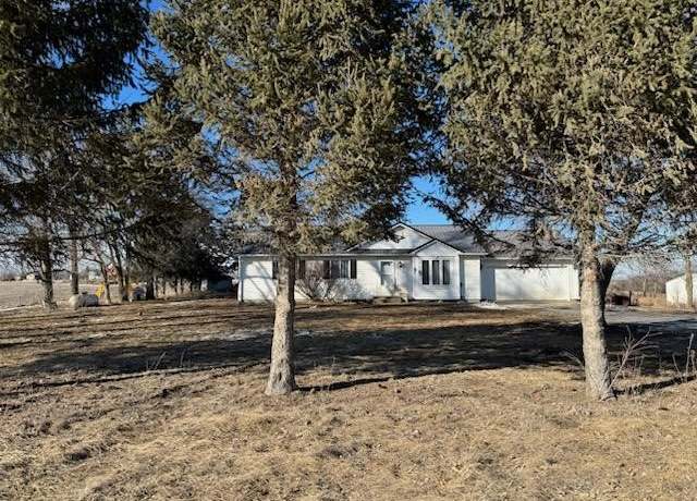 Property at 2443 103rd Ave, Columbia, IA 50057, 3 beds, 3 baths