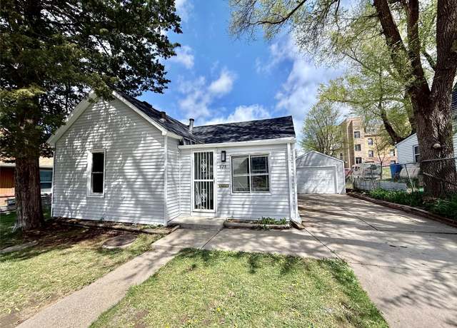 Property at 928 Morton Ave, Des Moines, IA 50316, 2 beds, 1 bath