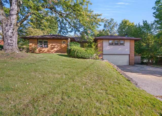 Property at 6207 Dagle Dr, Des Moines, IA 50311, 4 beds, 3.5 baths