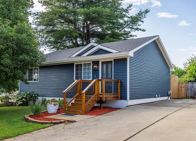 Property at 21 E Payton Ave, Des Moines, IA 50315, 4 beds, 2 baths